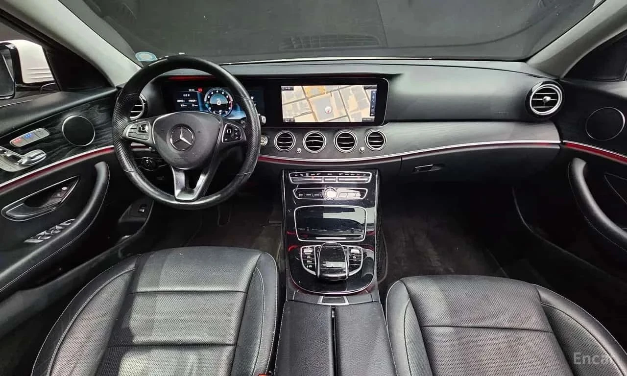 Mercedes-Benz E 300, снимка 7 - Автомобили и джипове - 56709757