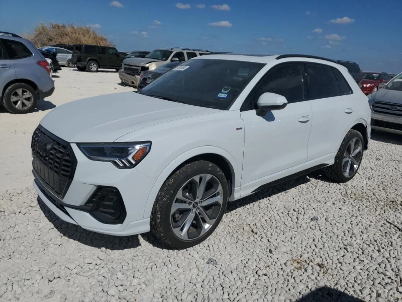 Audi Q3 PREMIUM PLUS S LINE 45 , снимка 2 - Автомобили и джипове - 48073395