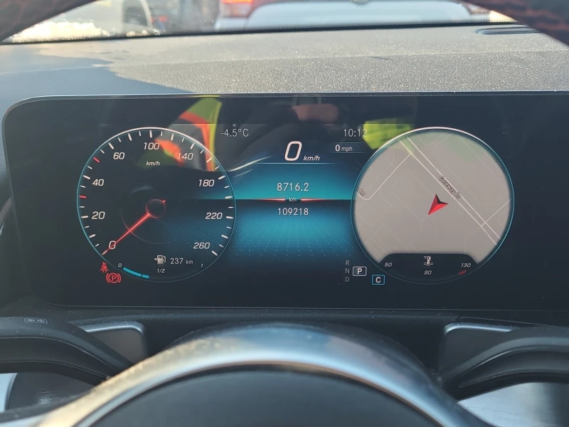 Mercedes-Benz GLC 250 * CARFAX * БЕЗ ПЪРВОНАЧАЛНА ВНОСКА, снимка 9 - Автомобили и джипове - 52707509