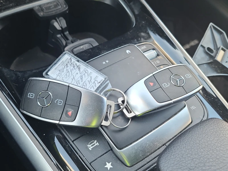 Mercedes-Benz GLC 250 * CARFAX * БЕЗ ПЪРВОНАЧАЛНА ВНОСКА, снимка 14 - Автомобили и джипове - 52707509