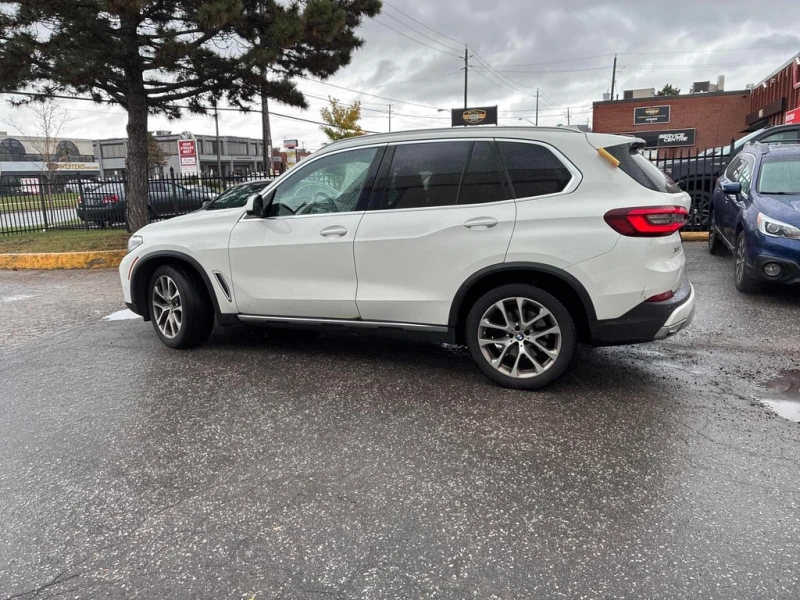 BMW X5 * xDrive40i * CARFAX * БЕЗ ПЪРВОНАЧАЛНА ВНОСКА, снимка 2 - Автомобили и джипове - 52773511