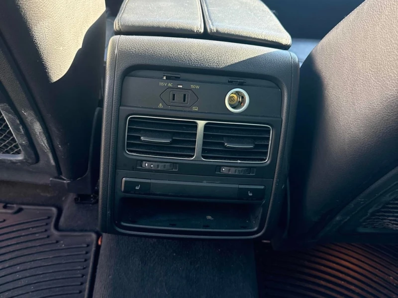 VW Touareg * 4dr TDI * CARFAX * ЦЕНА ДО БГ, снимка 12 - Автомобили и джипове - 53383391