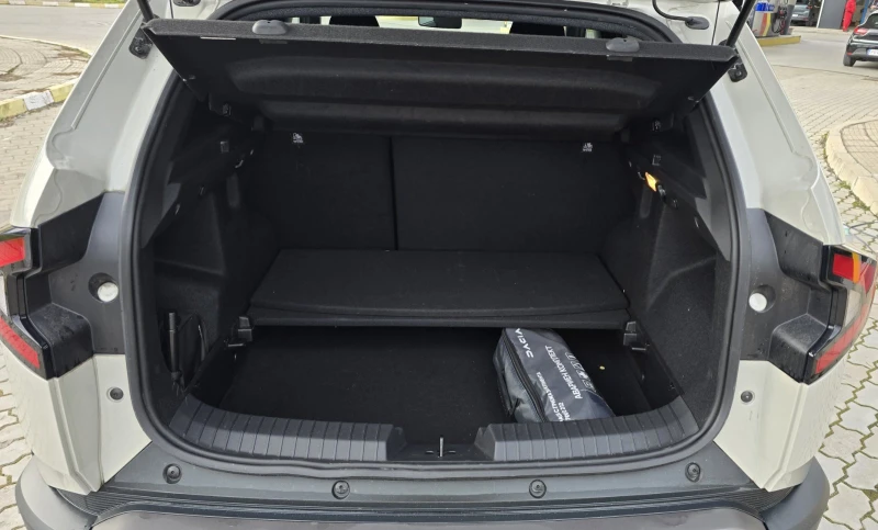 Dacia Duster 1.0 ECO G, снимка 9 - Автомобили и джипове - 53526358