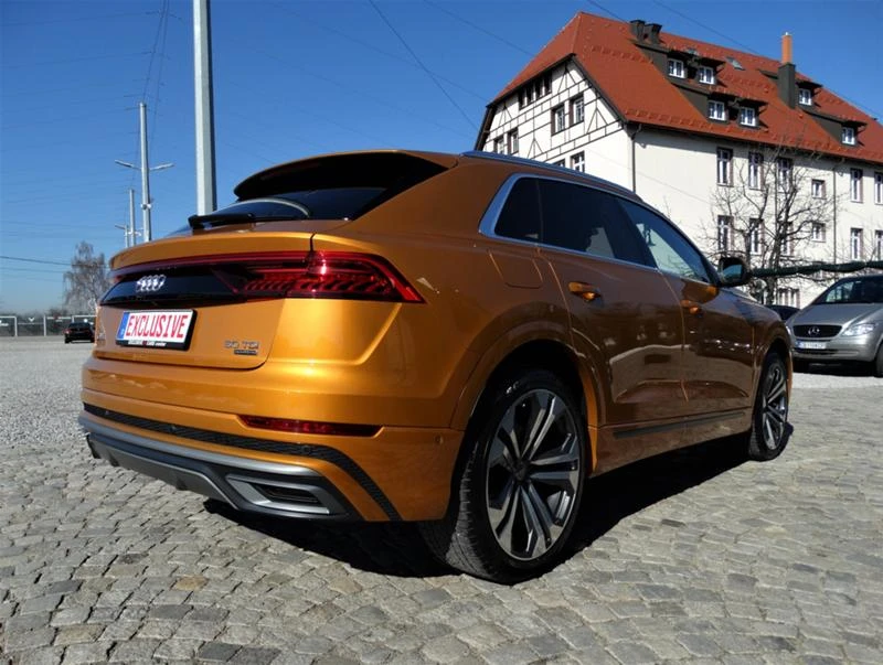 Audi Q8 50 TDI QUATTRO Matrix LED, снимка 4 - Автомобили и джипове - 35782863