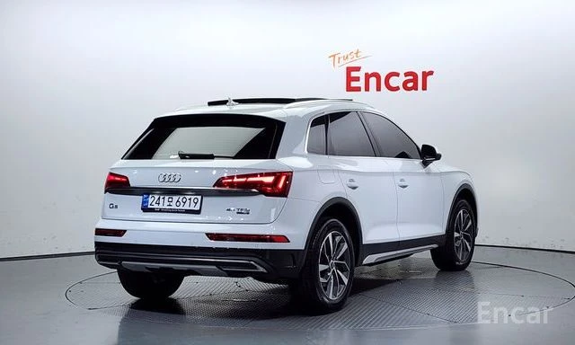 Audi Q5 45* TFSI* QUATTRO* ПОДГРЕВ* НАВИГАЦИЯ* , снимка 3 - Автомобили и джипове - 54752807