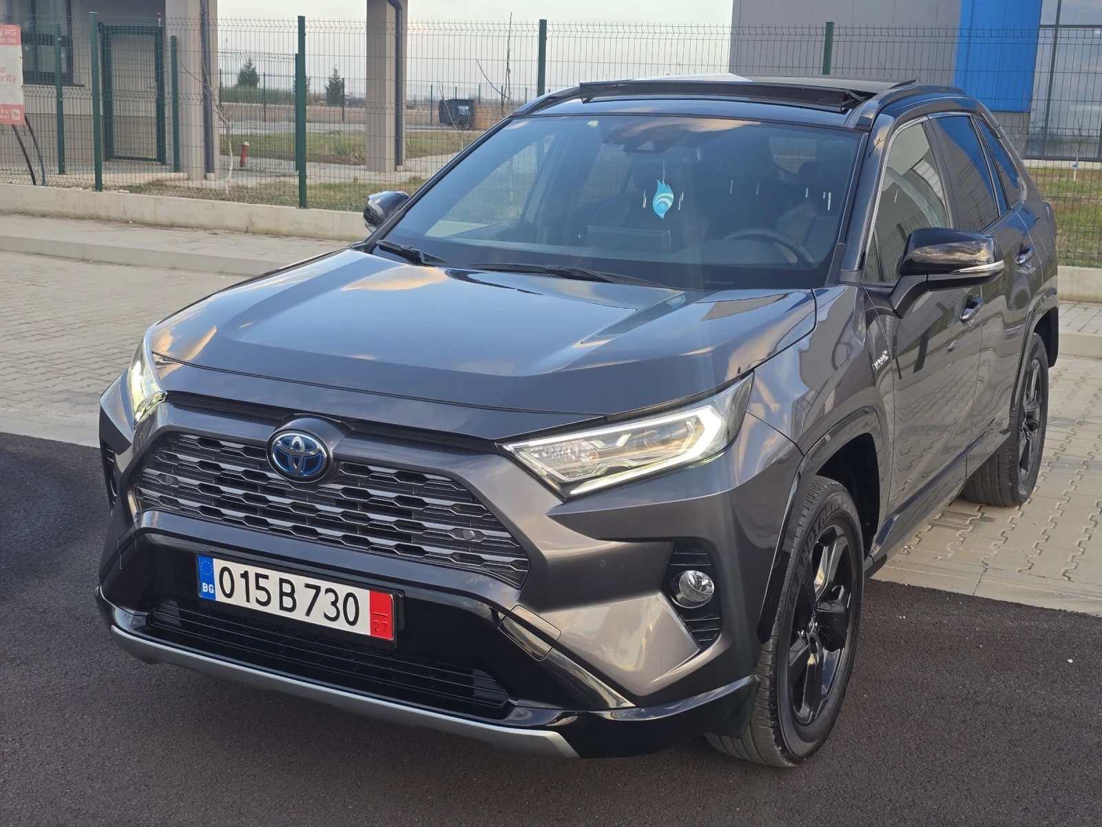 Toyota Rav4 2.5-Hybrid/Premium/LED/DISTRONIK/PANORAMA/AVTOMAT, снимка 1