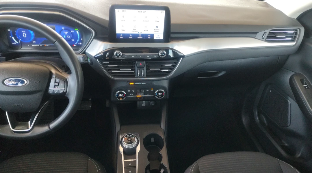 Ford Kuga 2.5 FHEV - изображение 10