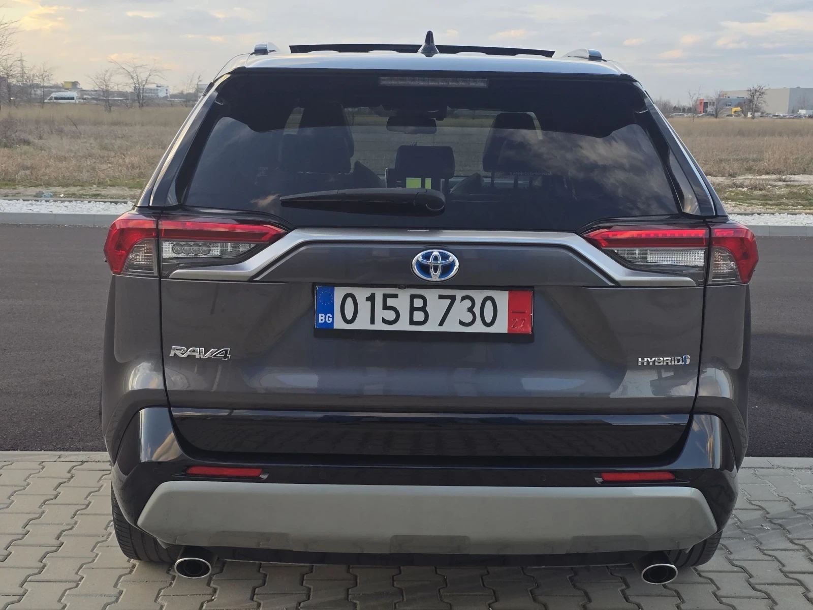 Toyota Rav4 2.5-Hybrid/Premium/LED/DISTRONIK/PANORAMA/AVTOMAT - изображение 5