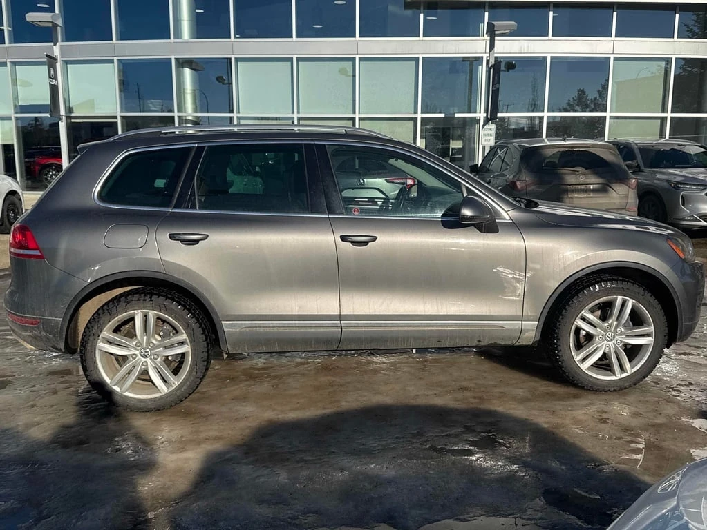 VW Touareg * 4dr TDI * CARFAX * ЦЕНА ДО БГ - изображение 3