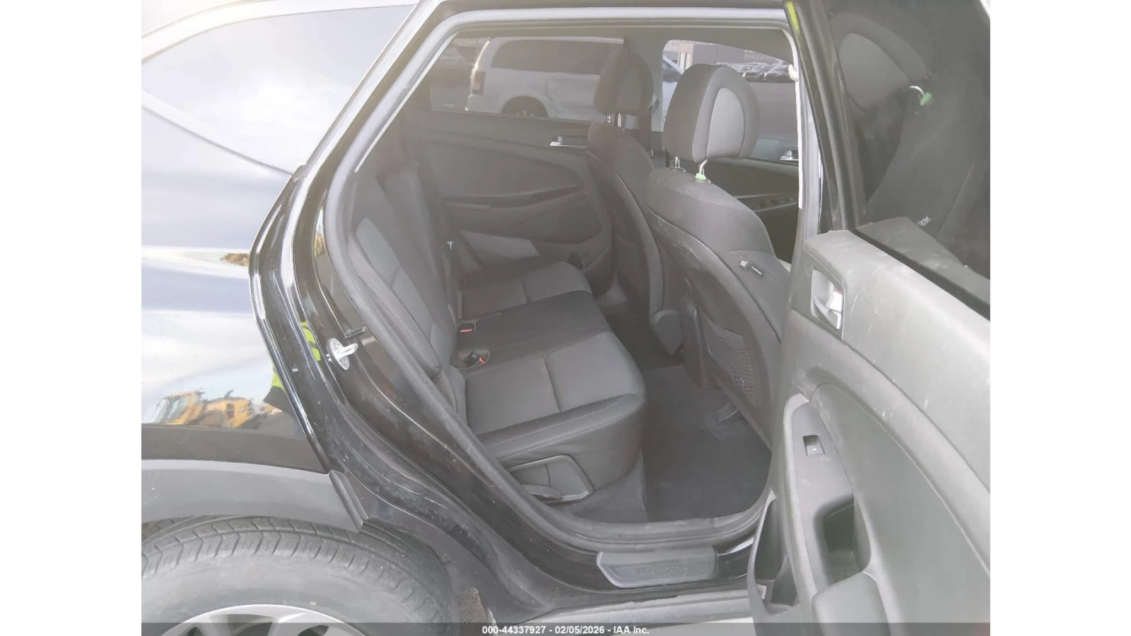 Hyundai Tucson, снимка 12 - Автомобили и джипове - 53749209