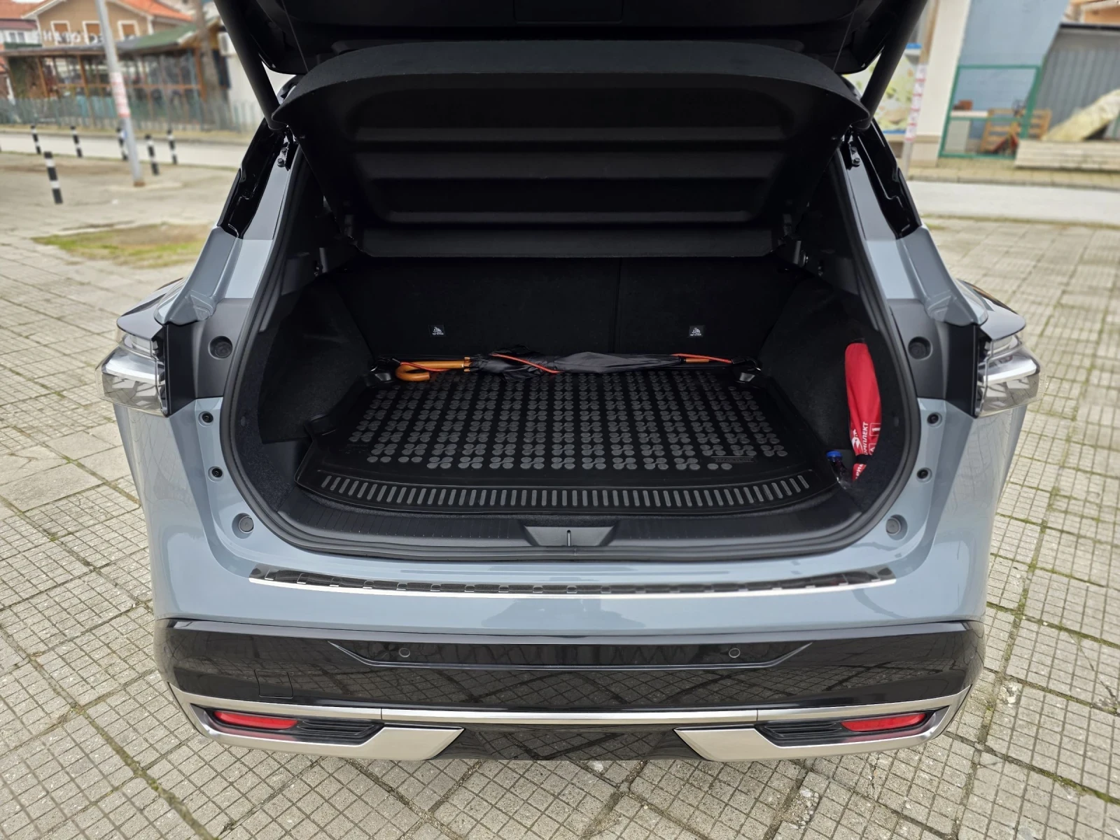 Nissan Qashqai 1.3 DIG-T HO 7 CVT TEKNA PLUS , снимка 14 - Автомобили и джипове - 54461331