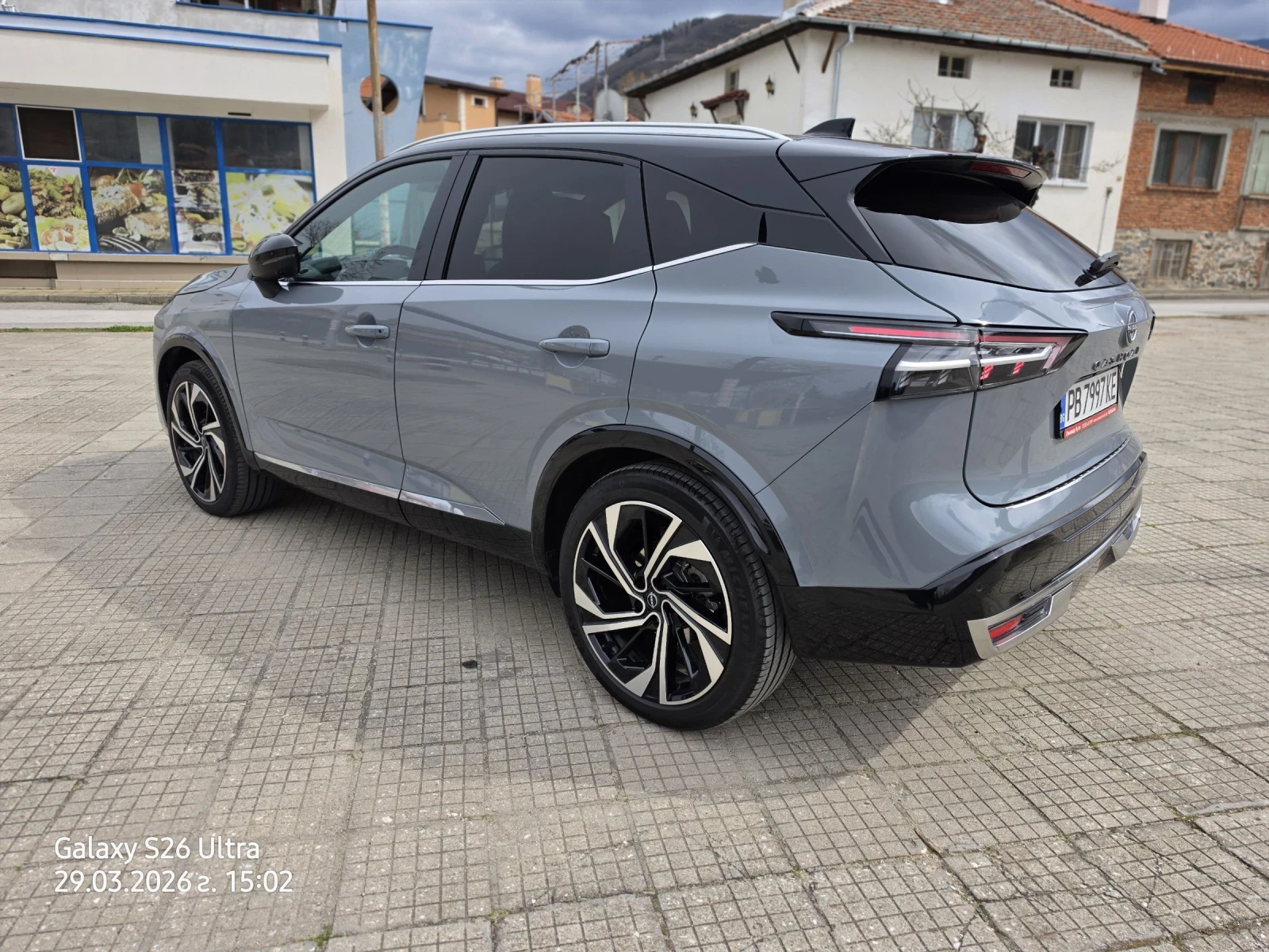 Nissan Qashqai 1.3 DIG-T HO 7 CVT TEKNA PLUS , снимка 4 - Автомобили и джипове - 54461331