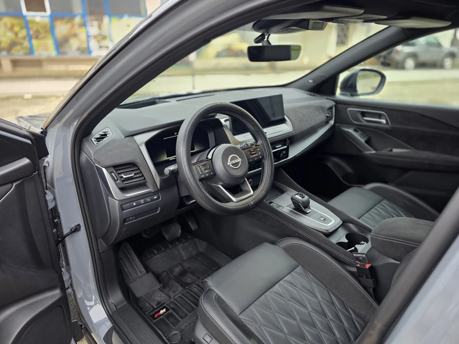 Nissan Qashqai 1.3 DIG-T HO 7 CVT TEKNA PLUS , снимка 9 - Автомобили и джипове - 54461331