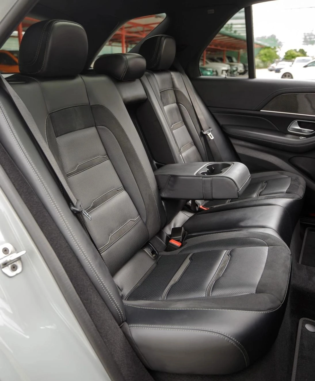 Mercedes-Benz GLE 53 4MATIC AMG, снимка 8 - Автомобили и джипове - 54559572