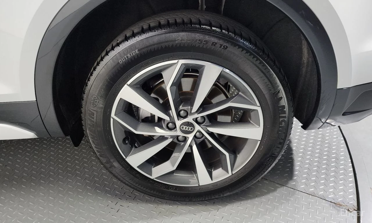 Audi Q5 45* TFSI* QUATTRO* ПОДГРЕВ* НАВИГАЦИЯ* , снимка 12 - Автомобили и джипове - 54752807