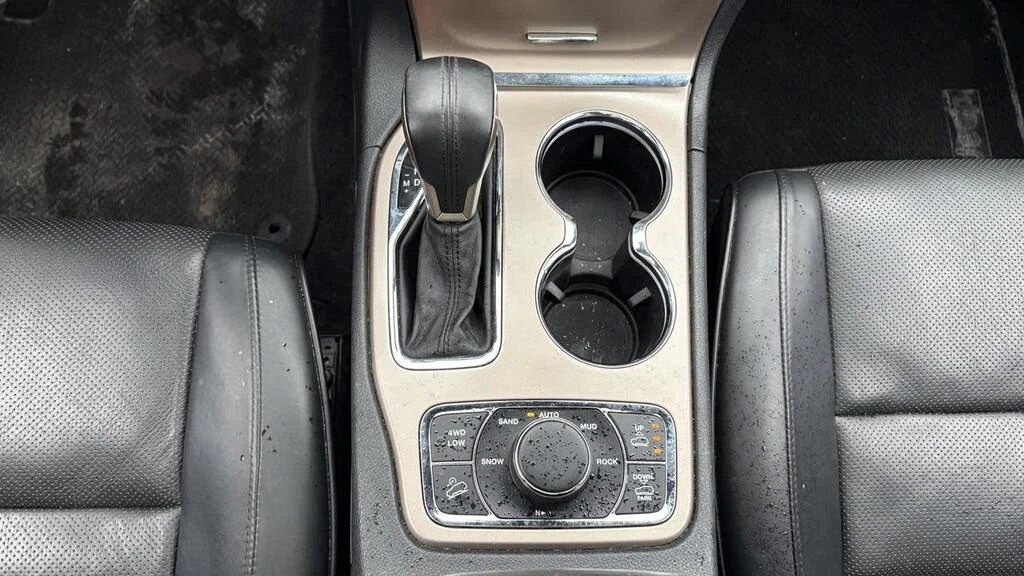 Jeep Grand cherokee 2016 Jeep Grand Cherokee Summit 4WD, снимка 15 - Автомобили и джипове - 54867893