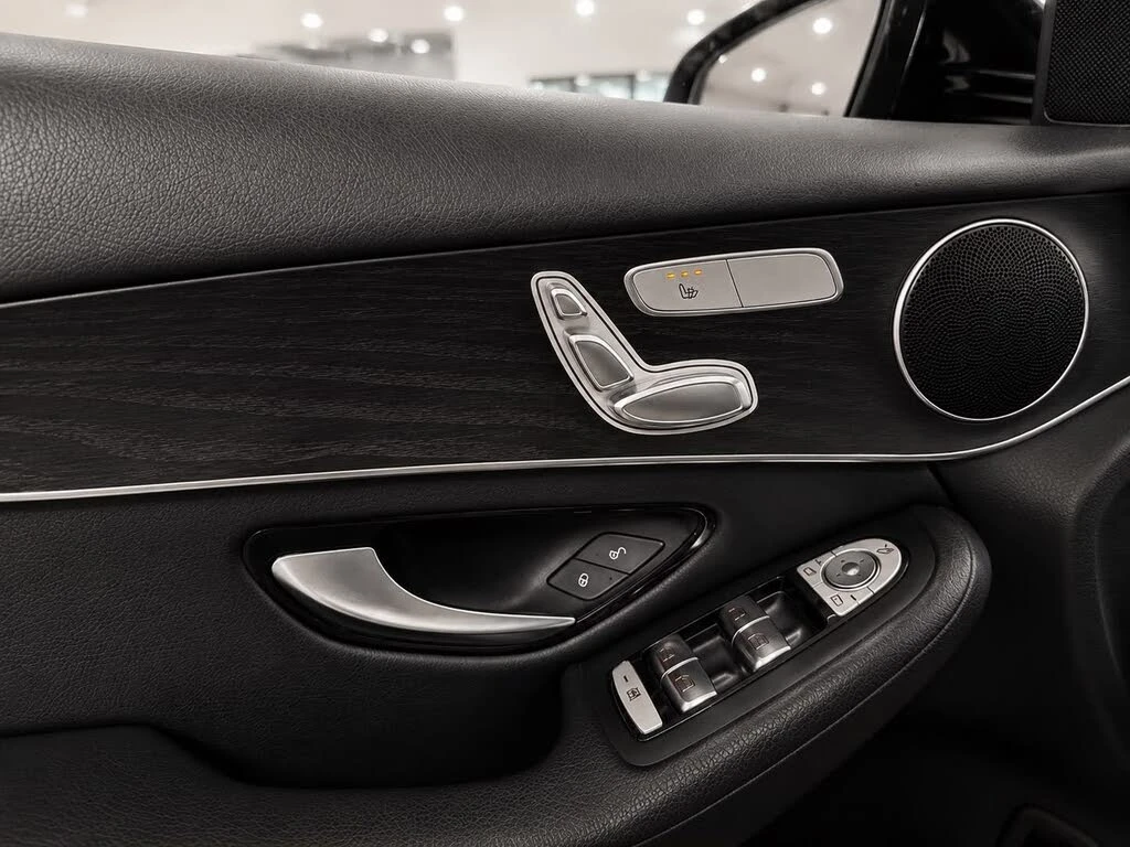 Mercedes-Benz GLC 300 4MATIC#УНИКАТ# !FULL!, снимка 9 - Автомобили и джипове - 54924633