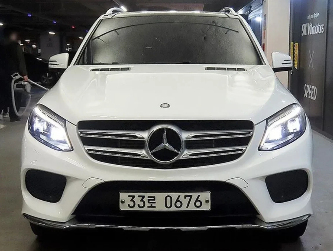 Mercedes-Benz GLE АМГ | ПОДГРЕВИ | ОБДУХВАНЕ | , снимка 2 - Автомобили и джипове - 54948918