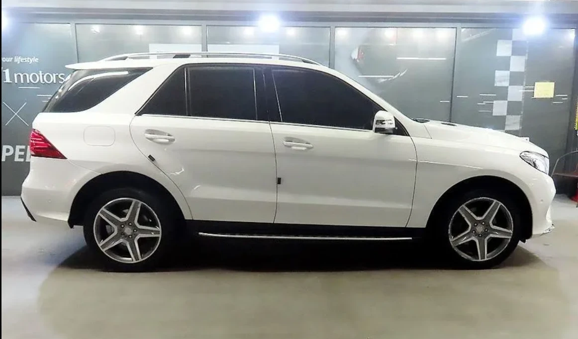 Mercedes-Benz GLE АМГ | ПОДГРЕВИ | ОБДУХВАНЕ | , снимка 3 - Автомобили и джипове - 54948918
