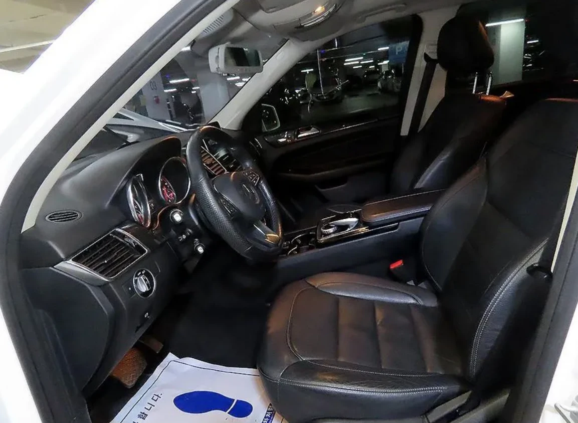 Mercedes-Benz GLE АМГ | ПОДГРЕВИ | ОБДУХВАНЕ | , снимка 7 - Автомобили и джипове - 54948918