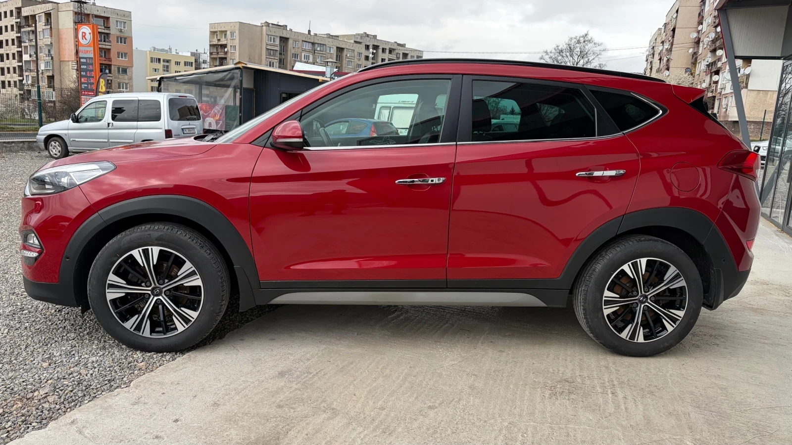 Hyundai Tucson 1.6i* 177hp* 4x4* full* Швейцария, снимка 7 - Автомобили и джипове - 55577157