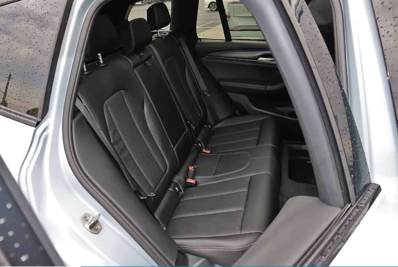 BMW X3 xDrive30i M SPORT | CARFAX | АВТОФИНАНСИРАНЕ, снимка 7 - Автомобили и джипове - 56088287