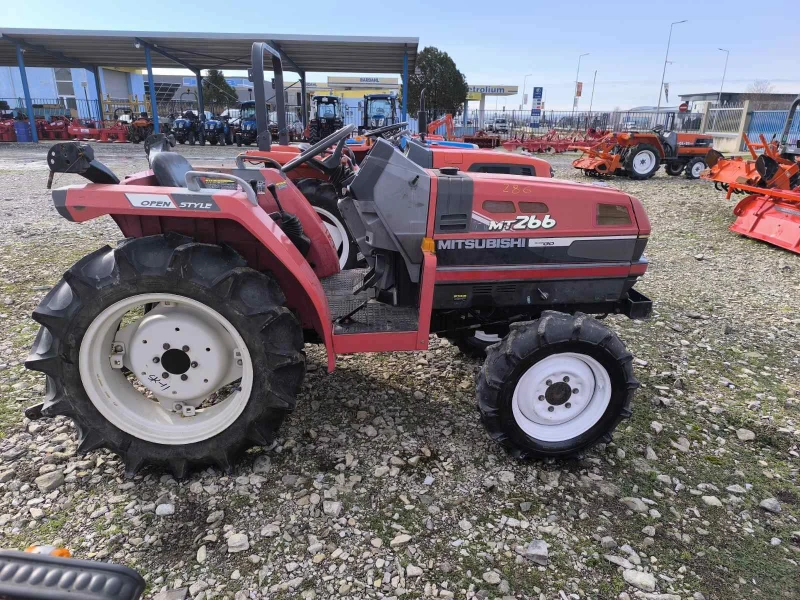 Трактор Mitsubishi Саки агро Сливен , снимка 2 - Селскостопанска техника - 53097658