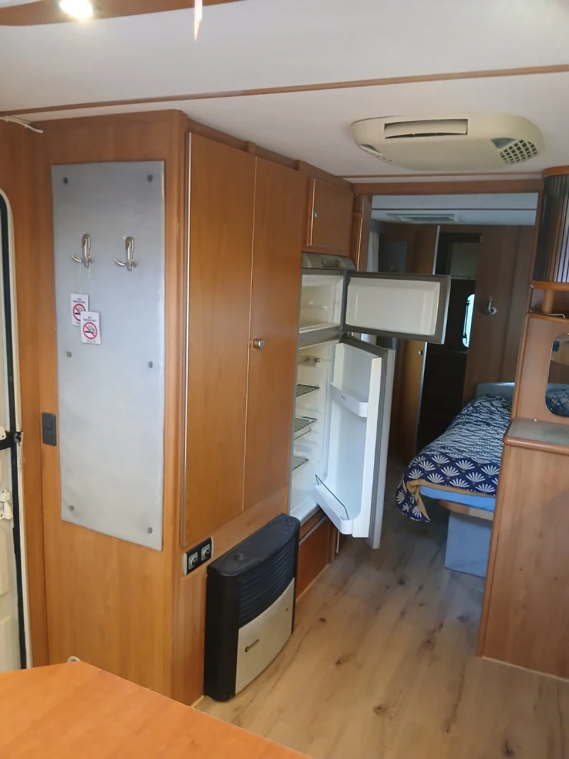 Каравана Dethleffs Exclusive , снимка 10 - Каравани и кемпери - 52270105