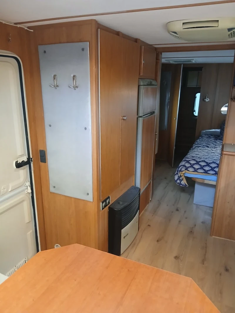 Каравана Dethleffs Exclusive , снимка 7 - Каравани и кемпери - 52270105