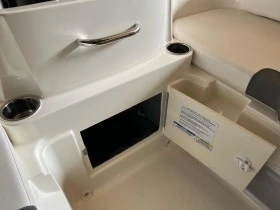 Моторна яхта Bayliner E18, снимка 6