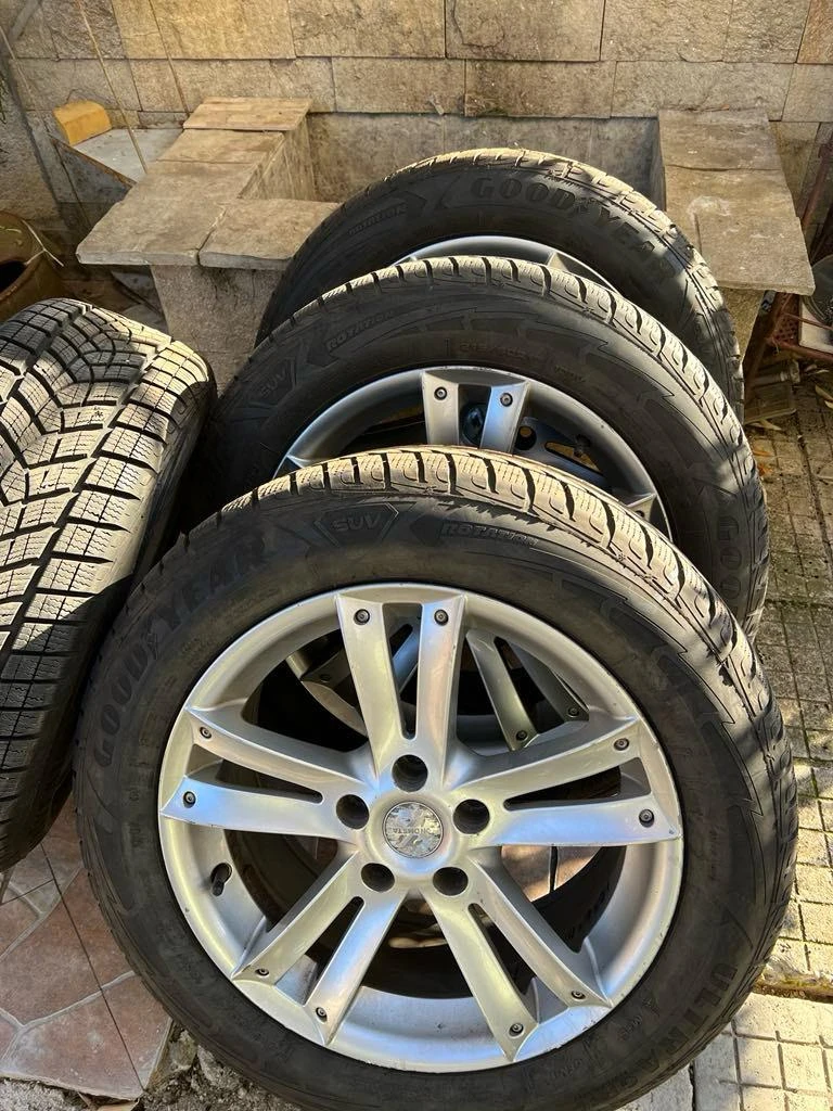 Гуми с джанти Goodyear 215/60R17, снимка 1 - Гуми и джанти - 47801129