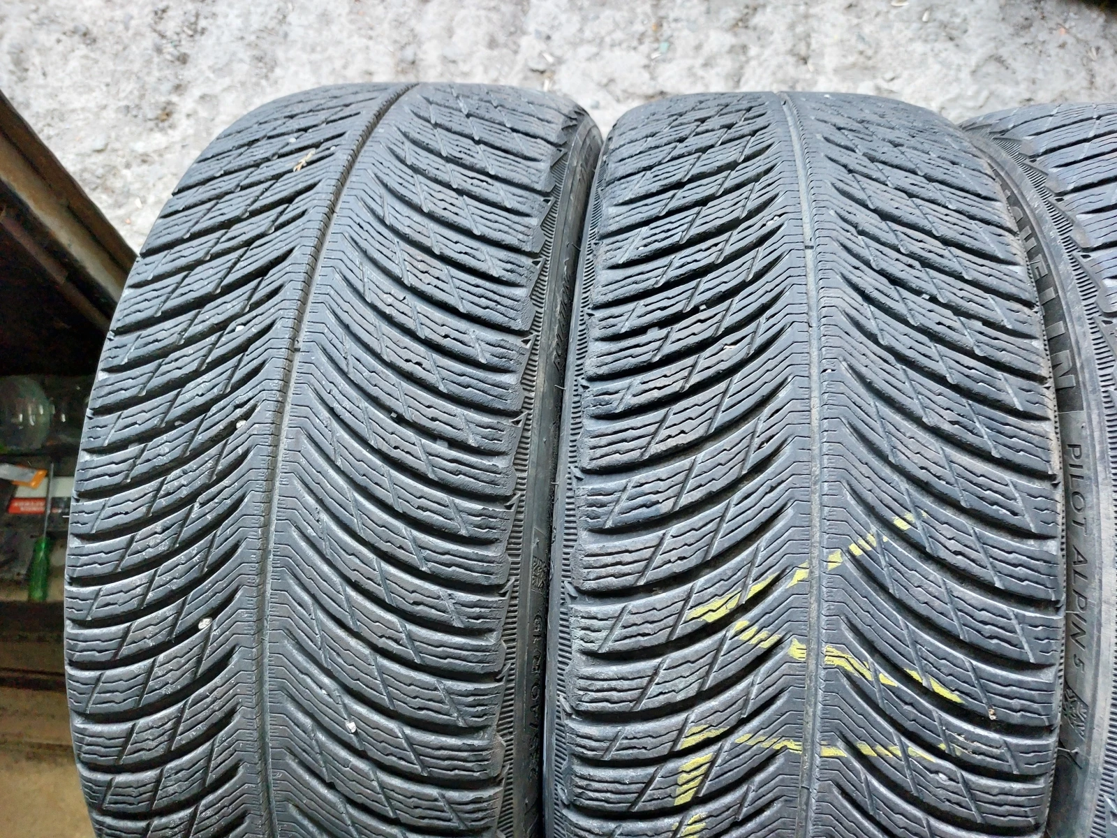  235/40R19 | Mobile.bg   2