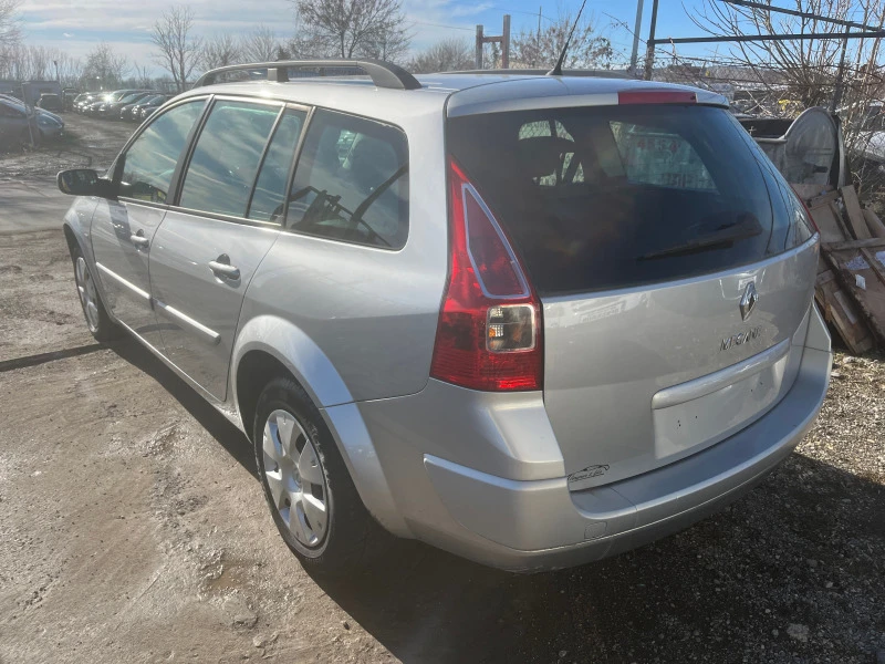 Renault Megane 1.5 DCI, снимка 5 - Автомобили и джипове - 43655536