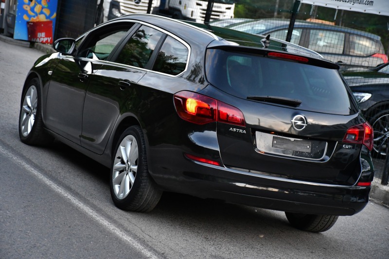 Opel Astra 1.7 CDTI COSMO, снимка 3 - Автомобили и джипове - 46274098