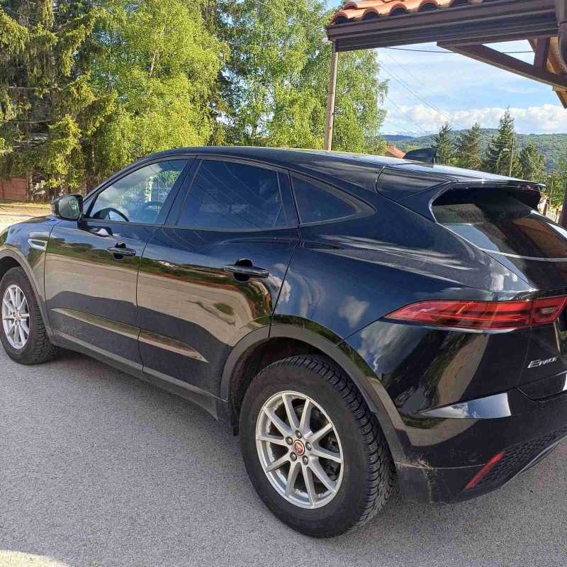 Jaguar E-pace, снимка 2 - Автомобили и джипове - 46260433