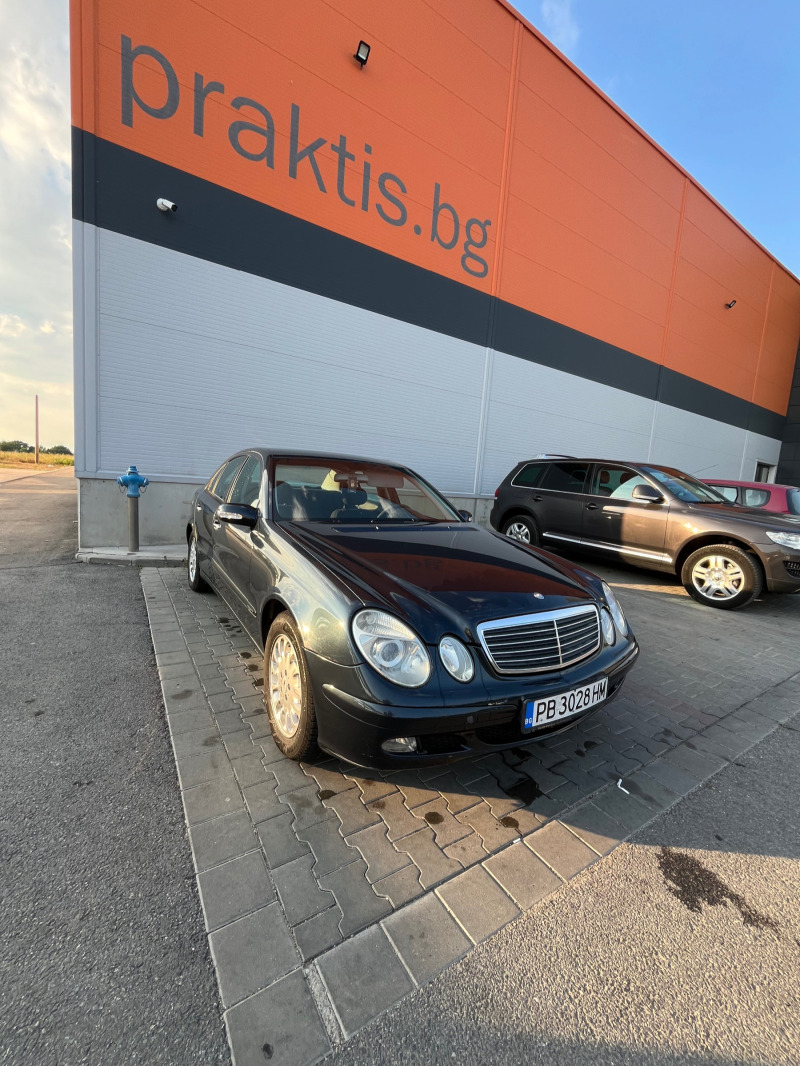 Mercedes-Benz E 320 W211 , снимка 1 - Автомобили и джипове - 46281227