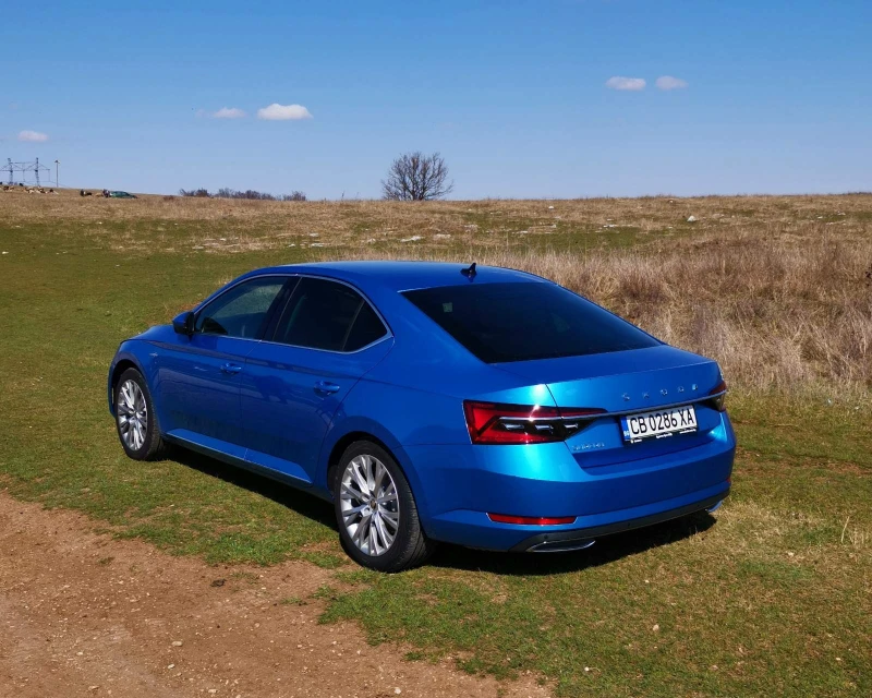 Skoda Superb L&K 200 к.с., снимка 2 - Автомобили и джипове - 47123742