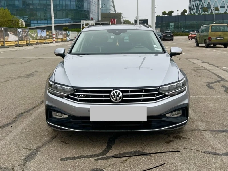 VW Passat R Line, снимка 2 - Автомобили и джипове - 47565238