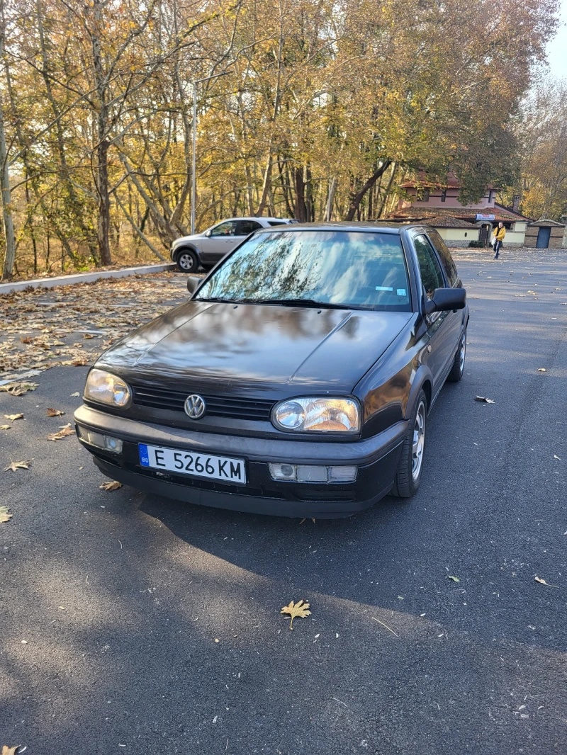 VW Golf, снимка 3 - Автомобили и джипове - 47960093