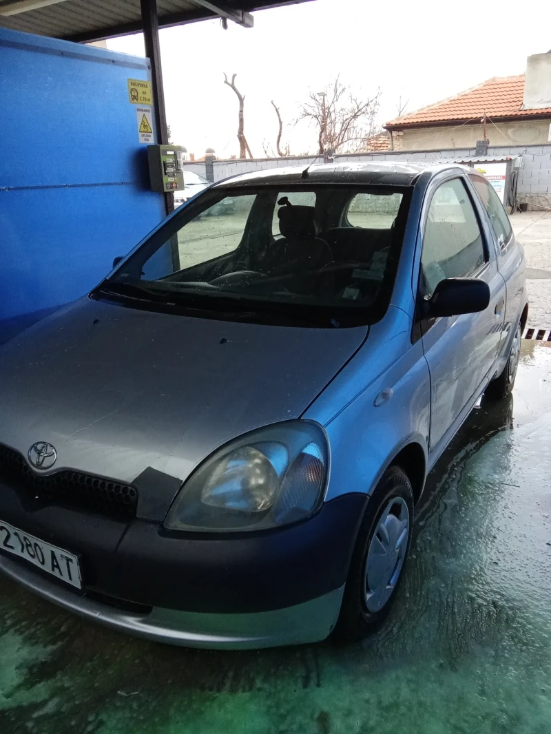 Toyota Yaris 1.0, снимка 11 - Автомобили и джипове - 48118181