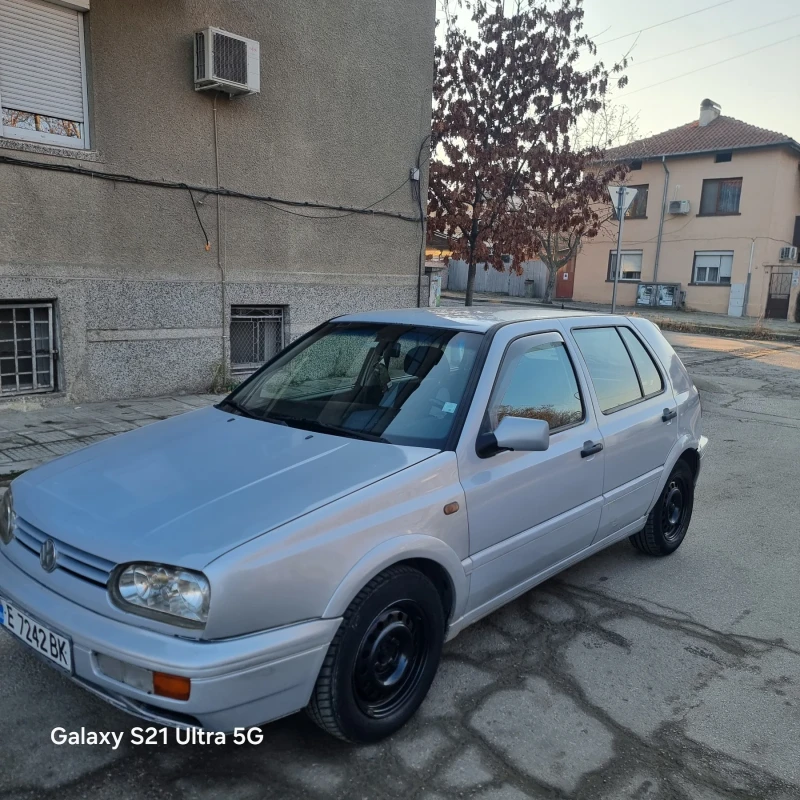 VW Golf 1.9 90, снимка 2 - Автомобили и джипове - 48444922