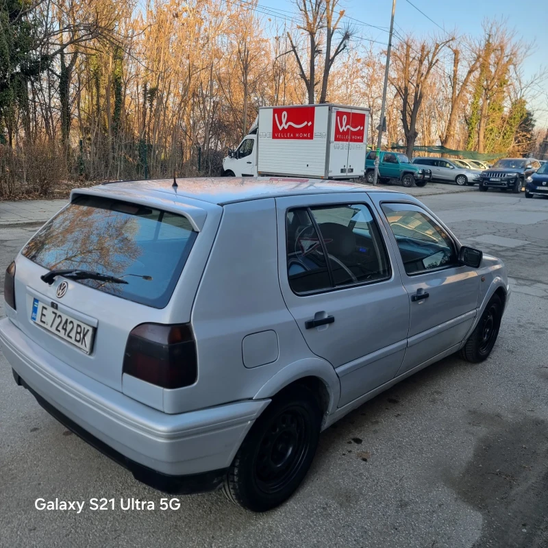 VW Golf 1.9 90, снимка 10 - Автомобили и джипове - 48444922