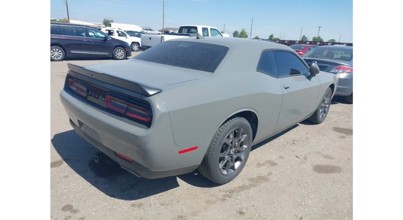 Dodge Challenger, снимка 6 - Автомобили и джипове - 48717810