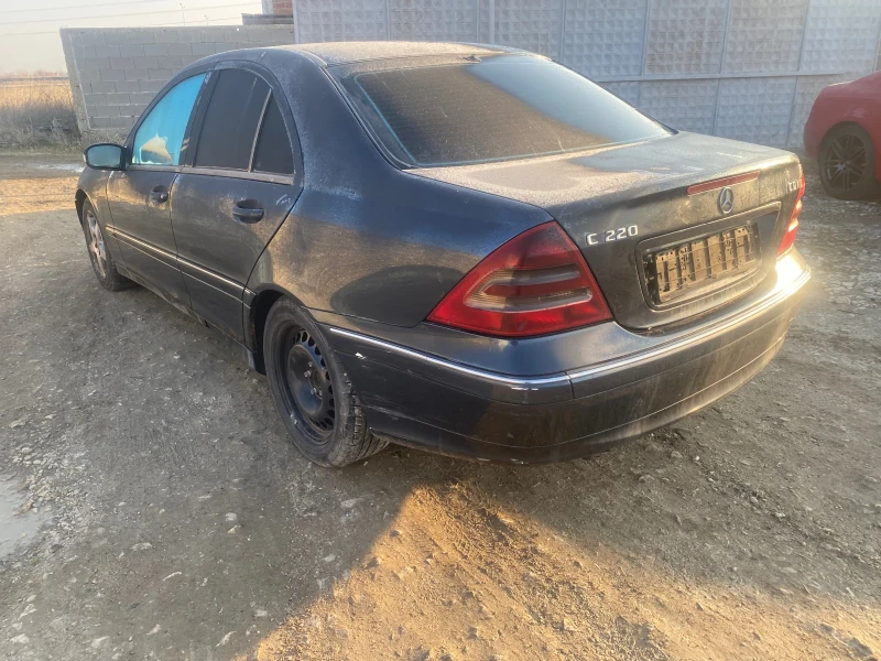 Mercedes-Benz C 220 2.2cdi (611) ръчка, снимка 3 - Автомобили и джипове - 48990035