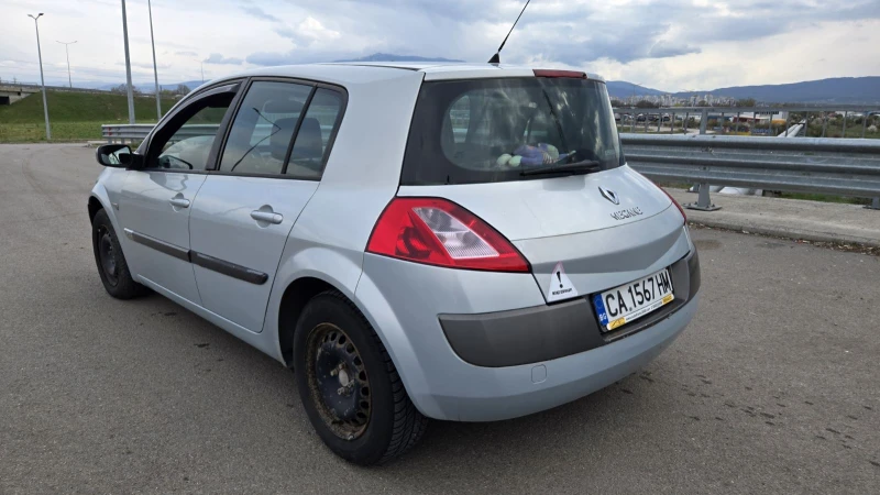 Renault Megane 1.9 dci 120 6 скорости, снимка 4 - Автомобили и джипове - 52574184