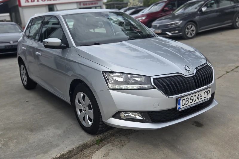 Skoda Fabia ГАРАНЦИЯ 07.2026г., снимка 3 - Автомобили и джипове - 50384206