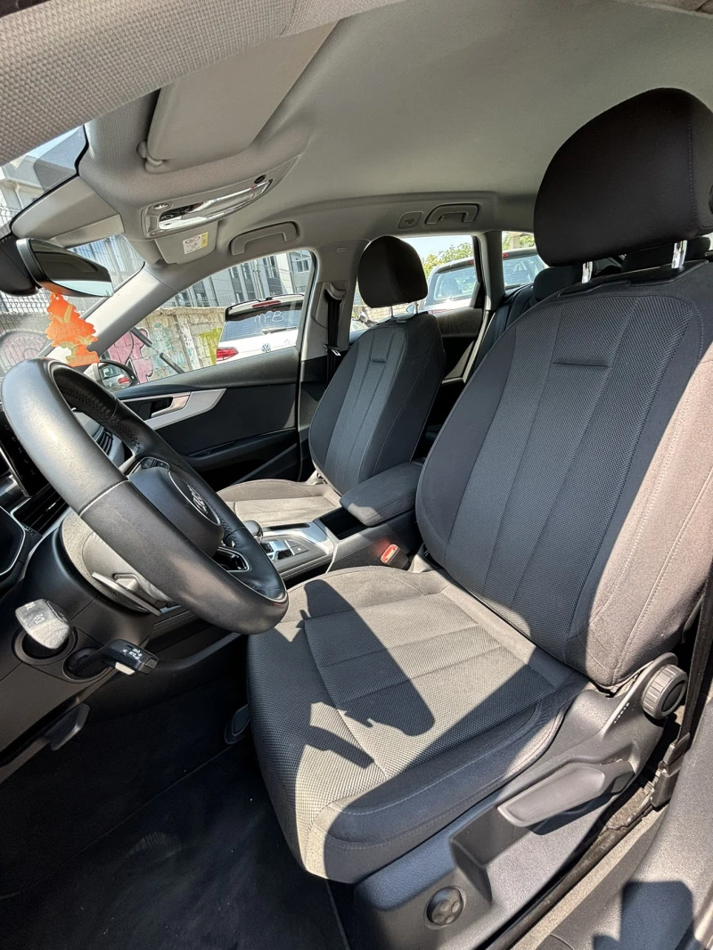 Audi A4 Avant 35 хибрид (MHEV), снимка 10 - Автомобили и джипове - 50959097