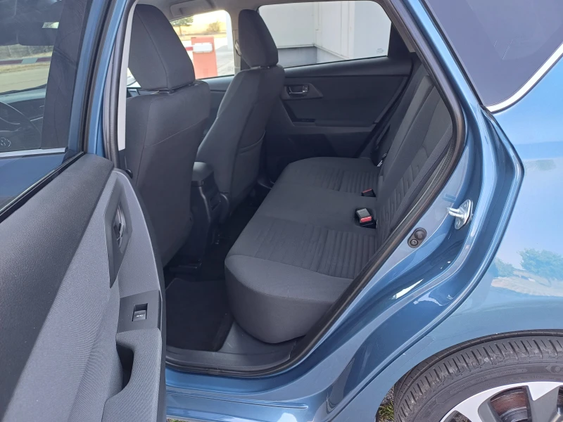 Toyota Auris 1.2 Benzin 116k.s Facelift , снимка 9 - Автомобили и джипове - 51421298