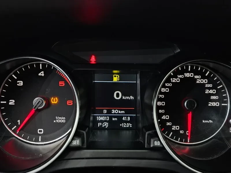Audi A5 2.0 TDI Quattro - САМО 30% АВАНС, снимка 15 - Автомобили и джипове - 56003345