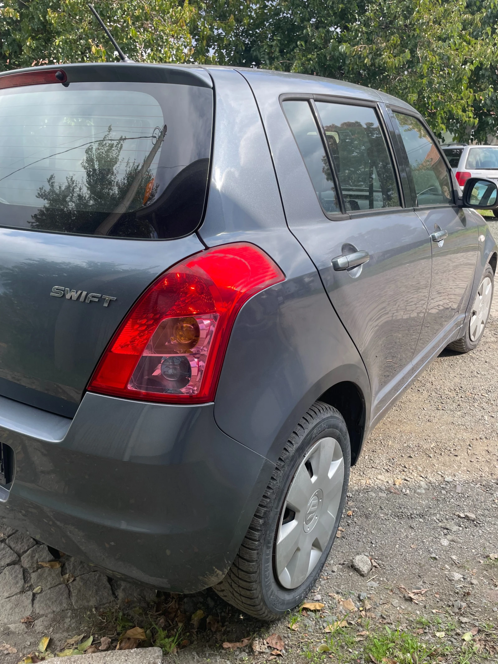 Suzuki Swift 1.3i 4X4 - изображение 3